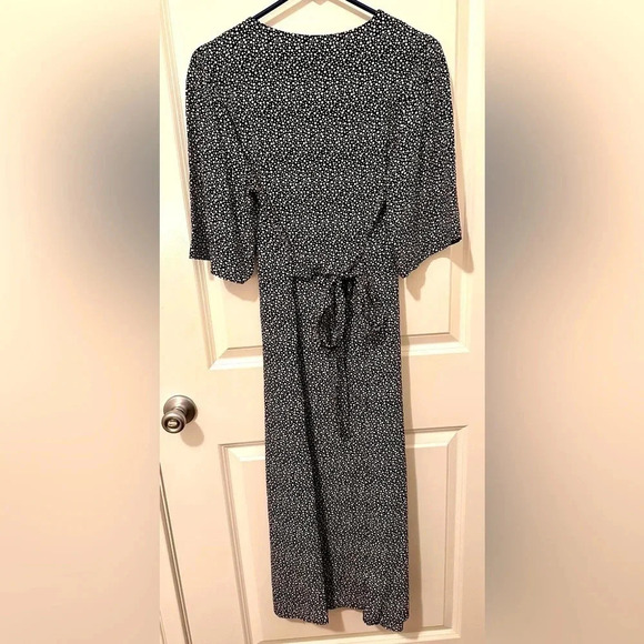 EYEYE Korean made Floral Dress with button detail and back tie Size F- fits most - Picture 5 of 6